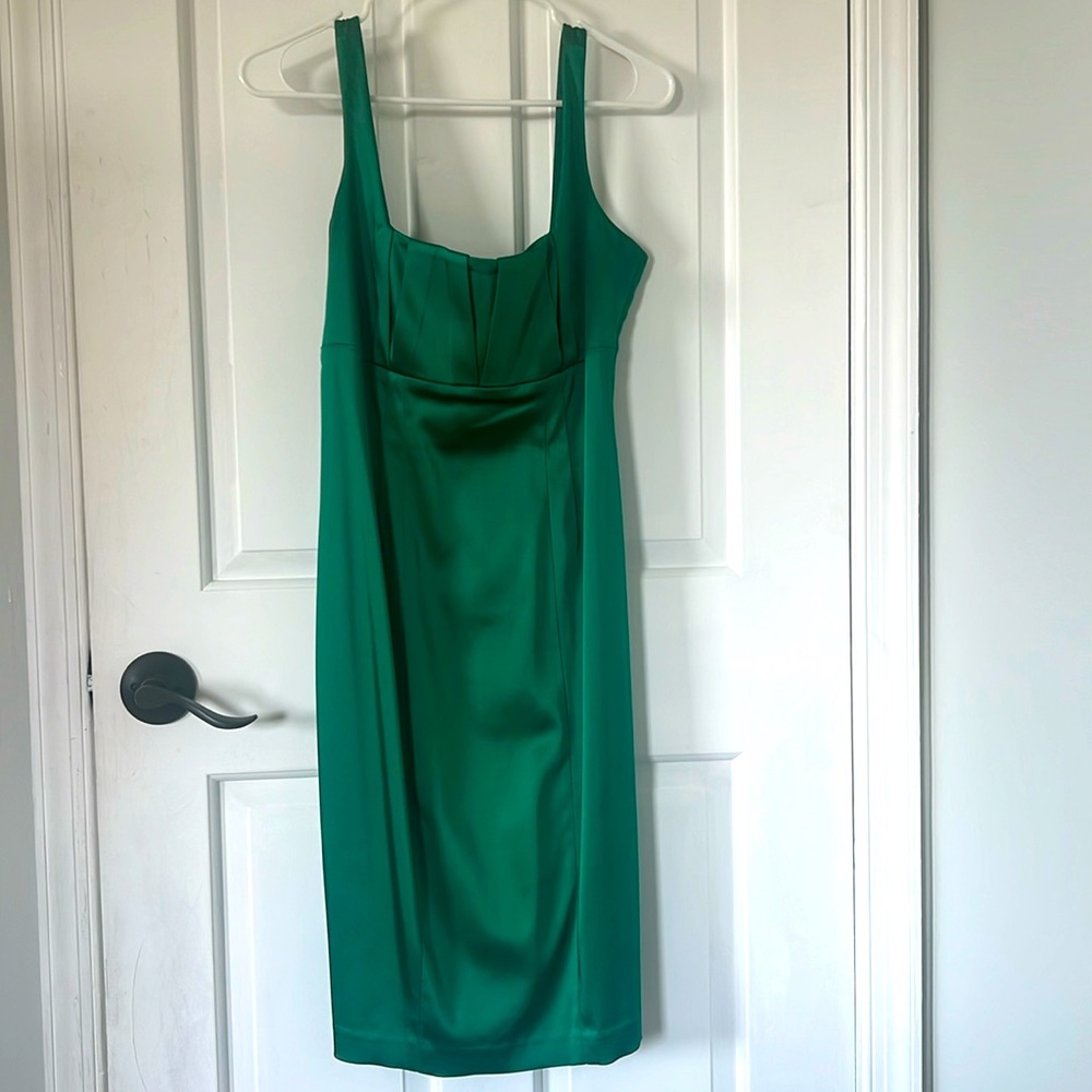 💚 🍀 Calvin Klein Emerald Green Calvin Klein Midi 💚